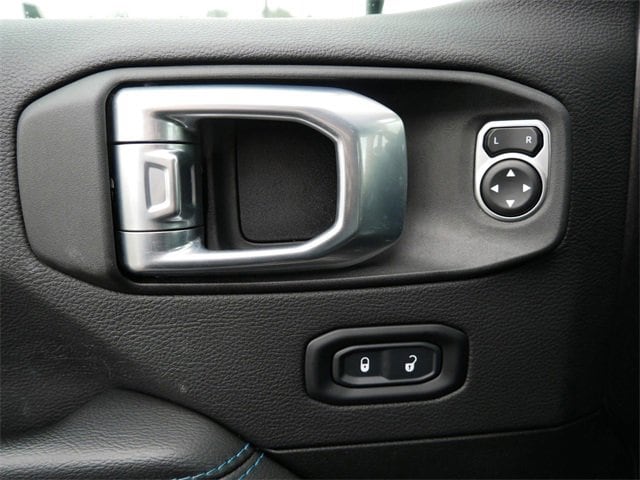 2022 Jeep Wrangler 4xe Unlimited Rubicon photo 13