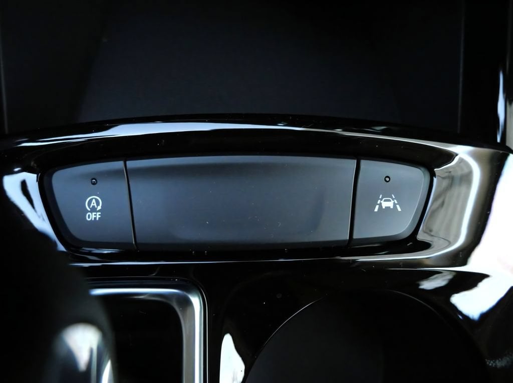 2026 Chevrolet Trax LT - Photo 16