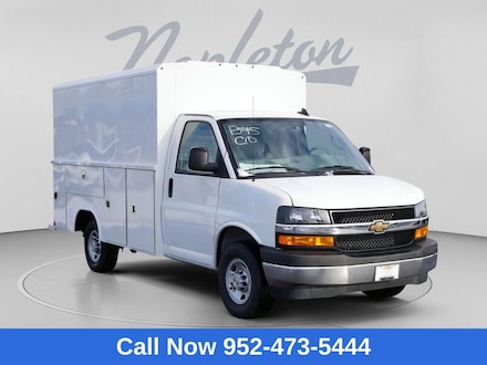 2025 Chevrolet Express Cutaway 3500 1WT Cutaway Van