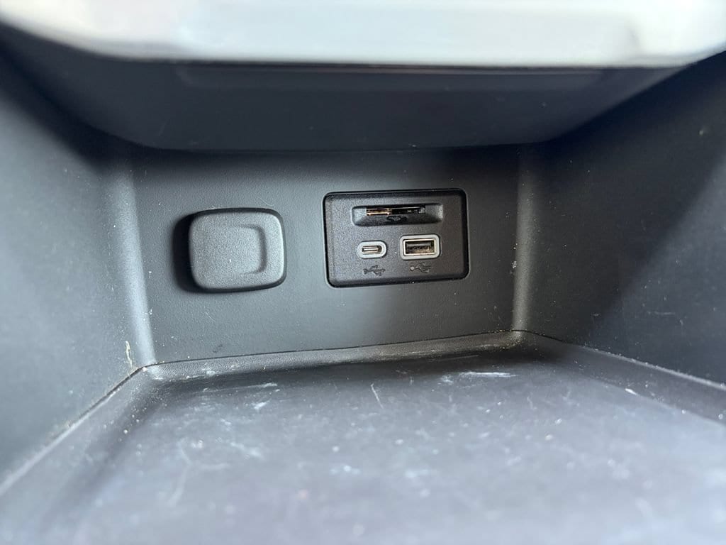2023 GMC Acadia SLT - Photo 21