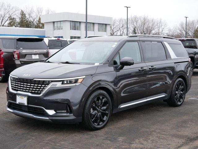 Used 2022 Kia Carnival SX Prestige with VIN KNDNE5H39N6066666 for sale in Wayzata, Minnesota