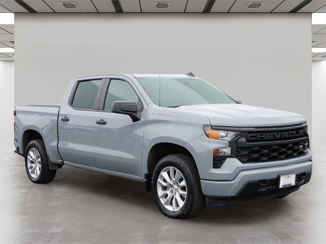 2024 Chevrolet Silverado Base's photo