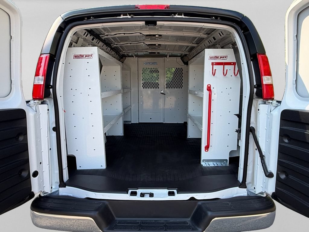 2026 Chevrolet Express Cargo Work Van - Photo 27