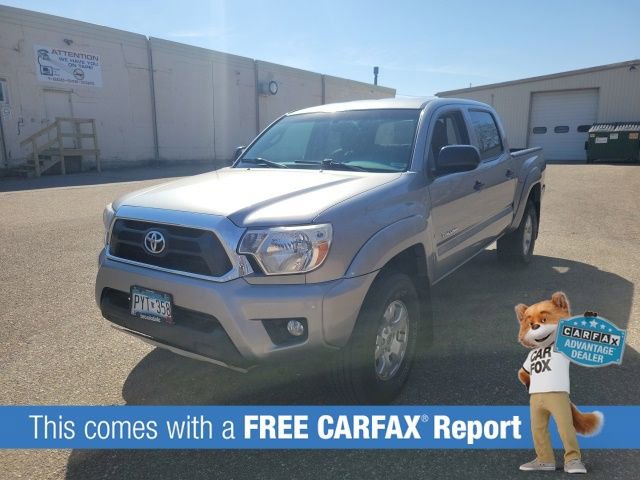 Used 2015 Toyota Tacoma Base with VIN 3TMLU4EN6FM170690 for sale in Wayzata, Minnesota