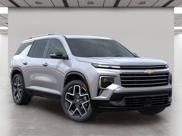 2026 Chevrolet Traverse High Country photo 2