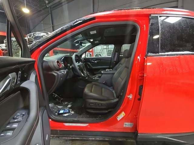 Used 2025 Chevrolet Blazer RS with VIN 3GNKBKRS0SS125621 for sale in Wayzata, Minnesota