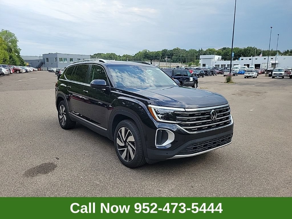 Used 2025 Volkswagen Atlas SEL with VIN 1V2BR2CA3SC576910 for sale in Wayzata, Minnesota