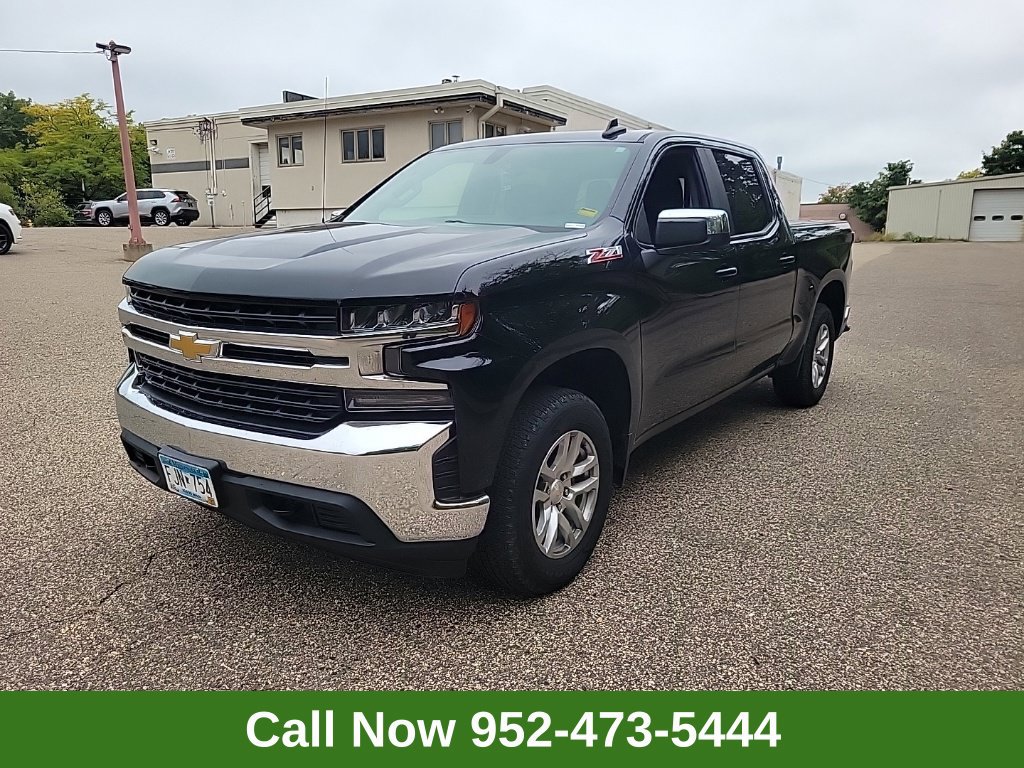 Used 2020 Chevrolet Silverado 1500 LT with VIN 3GCUYDEDXLG365704 for sale in Wayzata, Minnesota