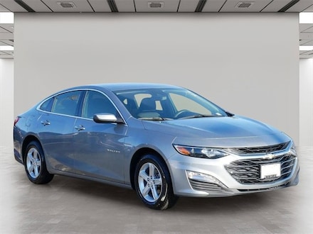 2024 Chevrolet Malibu 1LT Car