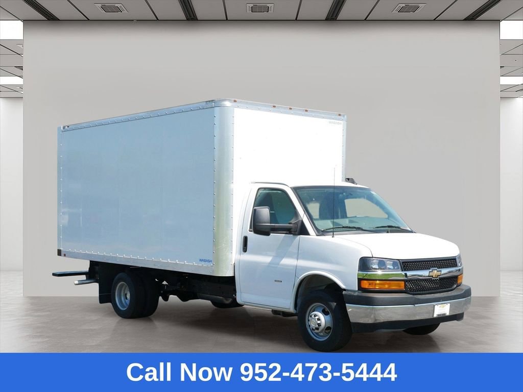 2025 Chevrolet Express 3500 159" WB's photo