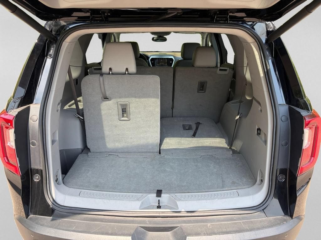2023 GMC Acadia SLT - Photo 28