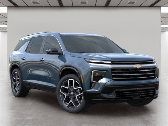 2026 Chevrolet Traverse High Country photo 2
