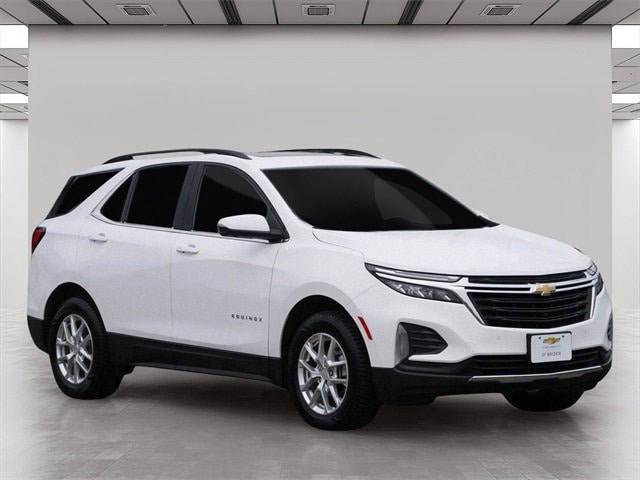 2022 Chevrolet Equinox LT's photo