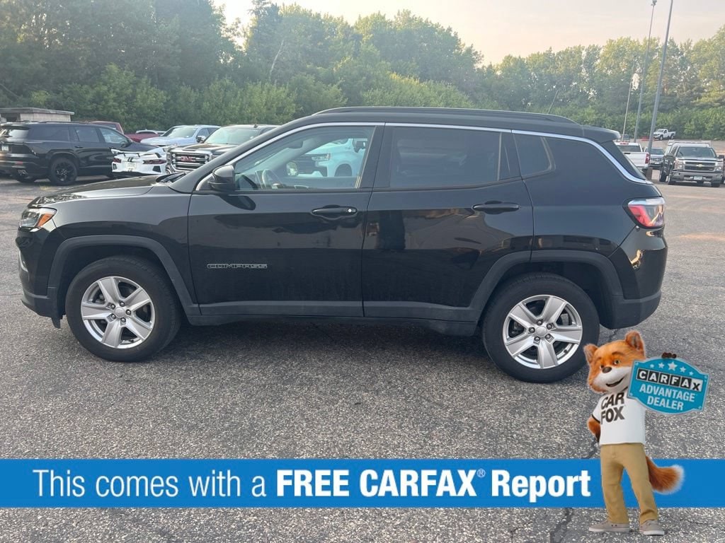 Used 2022 Jeep Compass Latitude with VIN 3C4NJDBB4NT217148 for sale in Wayzata, Minnesota
