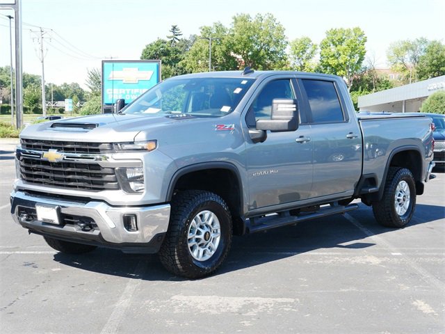 Used 2024 Chevrolet Silverado 2500HD LT with VIN 2GC4YNE79R1129918 for sale in Wayzata, Minnesota