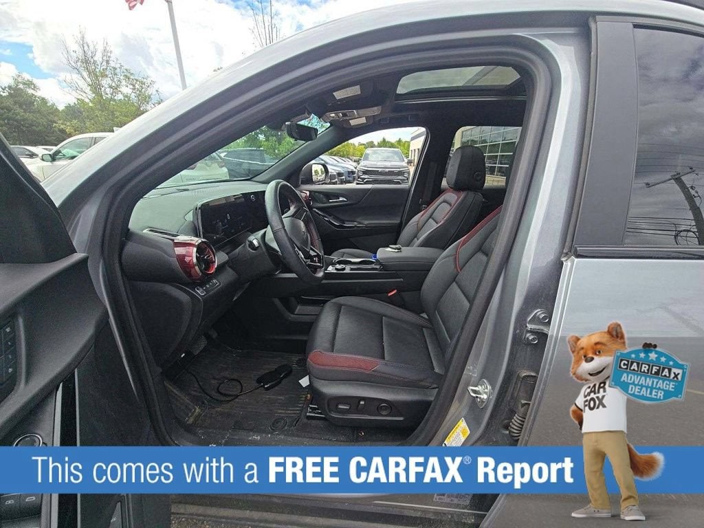 Used 2025 Chevrolet Equinox RS with VIN 3GNAXTEG1SL117476 for sale in Wayzata, Minnesota