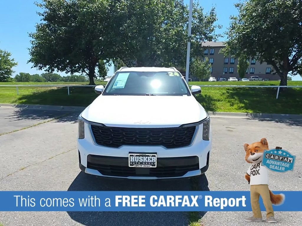 Used 2024 Kia Sorento S with VIN 5XYRLDJC8RG262404 for sale in Wayzata, Minnesota