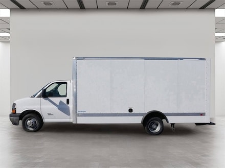 2024 Chevrolet Express Cutaway 4500 2WT Cutaway Van