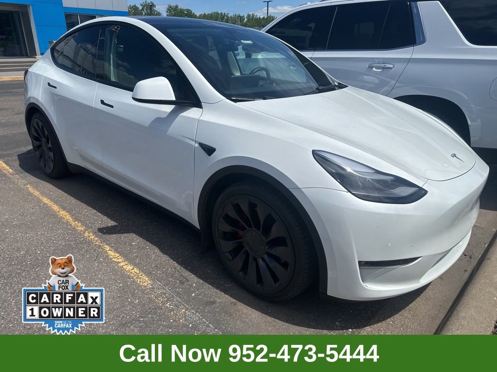 2022 Tesla Model Y Performance Dual Motor All-Wheel Drive's photo
