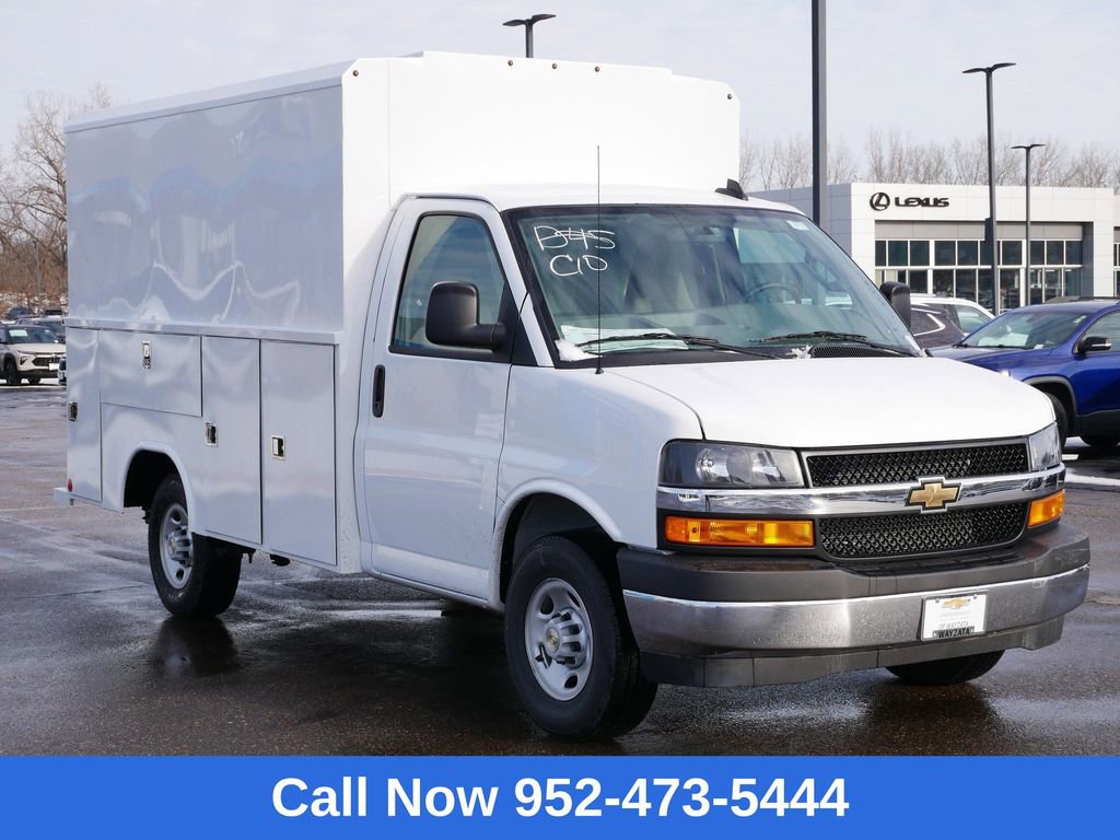 2025 Chevrolet Express 3500 139" WB's photo