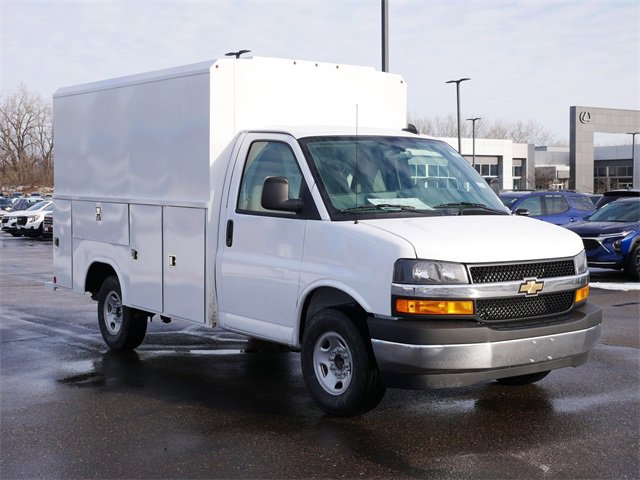 2026 Chevrolet Express Cutaway Base's photo