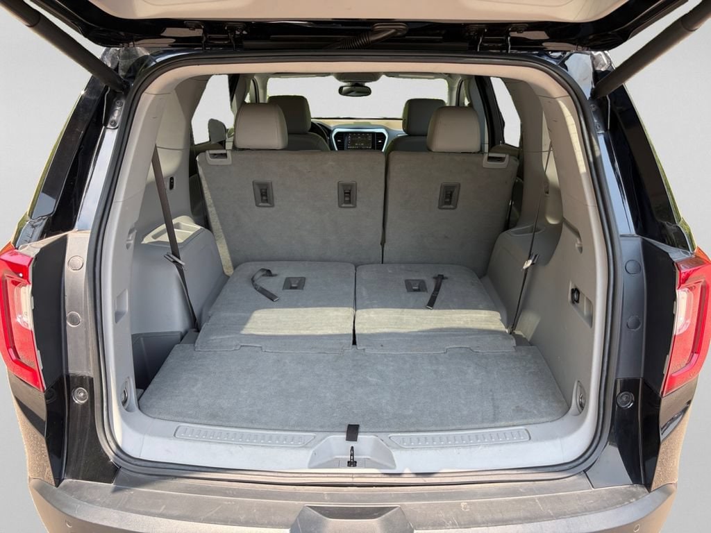 2023 GMC Acadia SLT - Photo 29