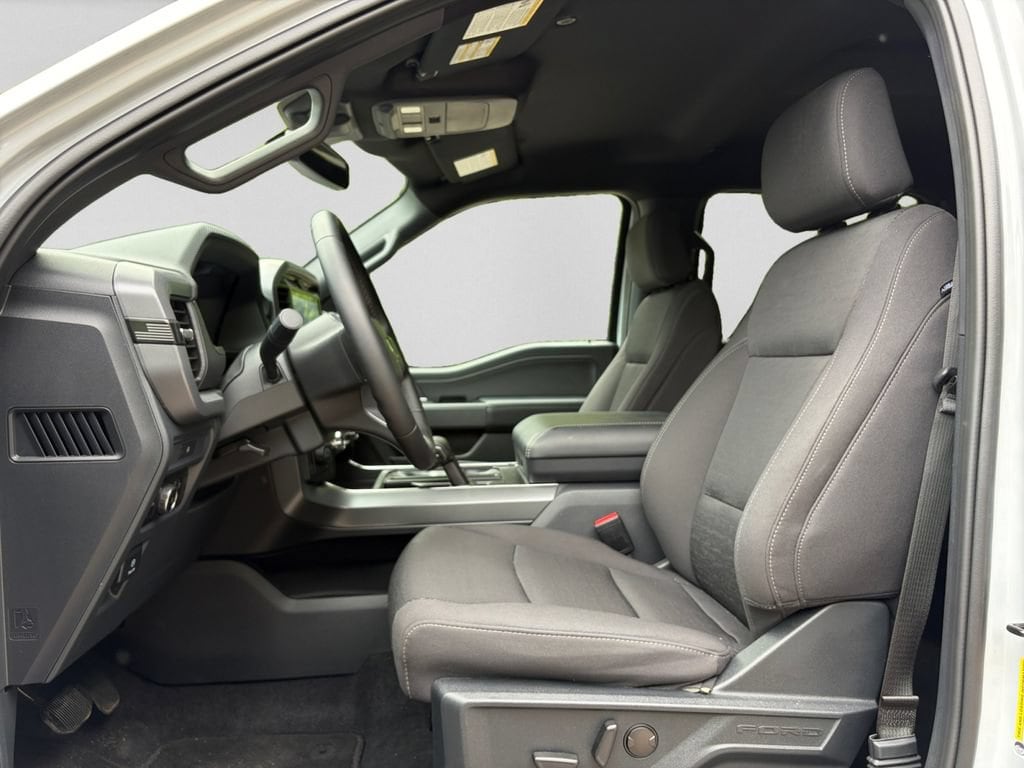 2025 Ford F-150 XLT - Photo 15