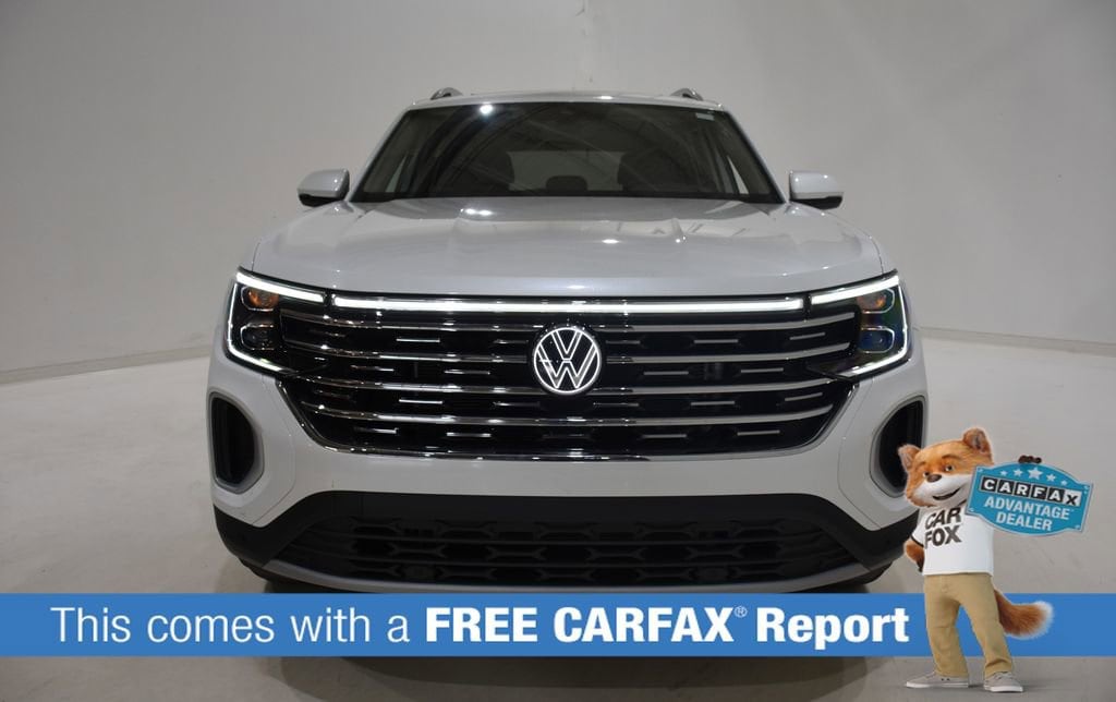 Used 2025 Volkswagen Atlas SEL with VIN 1V2BR2CA1SC575805 for sale in Wayzata, Minnesota