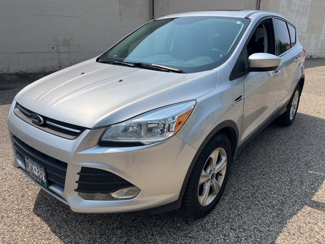 Used 2016 Ford Escape SE with VIN 1FMCU9G96GUA22576 for sale in Wayzata, Minnesota