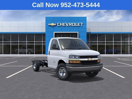 2025 Chevrolet Express Cutaway 3500 1WT Cutaway Van