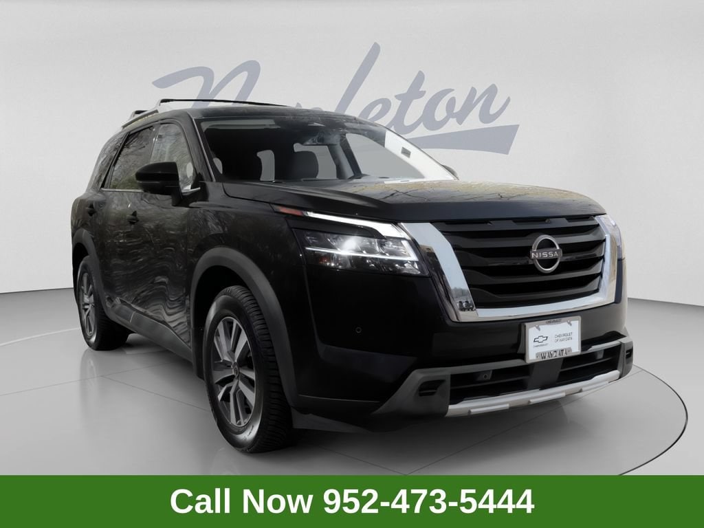 Used 2023 Nissan Pathfinder SL with VIN 5N1DR3CC2PC200090 for sale in Wayzata, Minnesota