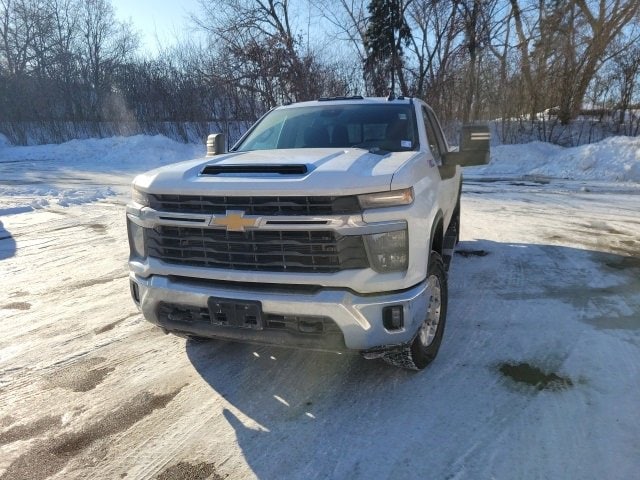 Used 2024 Chevrolet Silverado 3500HD LT with VIN 1GC4YTEY5RF335369 for sale in Wayzata, Minnesota
