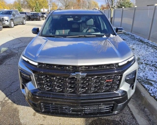 Used 2024 Chevrolet Traverse RS with VIN 1GNEVLKS9RJ197319 for sale in Wayzata, Minnesota