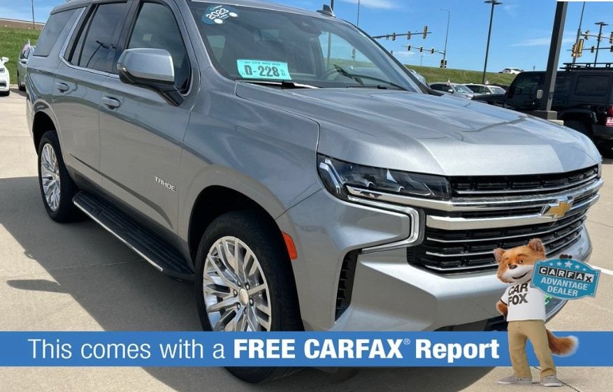 Used 2023 Chevrolet Tahoe LT with VIN 1GNSKNKT7PR333218 for sale in Wayzata, Minnesota
