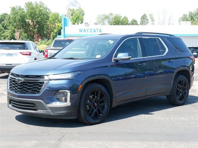 Used 2022 Chevrolet Traverse 3LT with VIN 1GNEVHKW2NJ171039 for sale in Wayzata, Minnesota