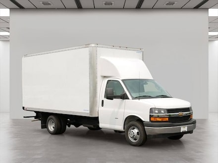 2025 Chevrolet Express Cutaway 3500 1WT Cutaway Van