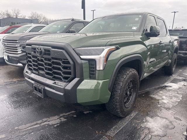 2022 Toyota Tundra SR5's photo