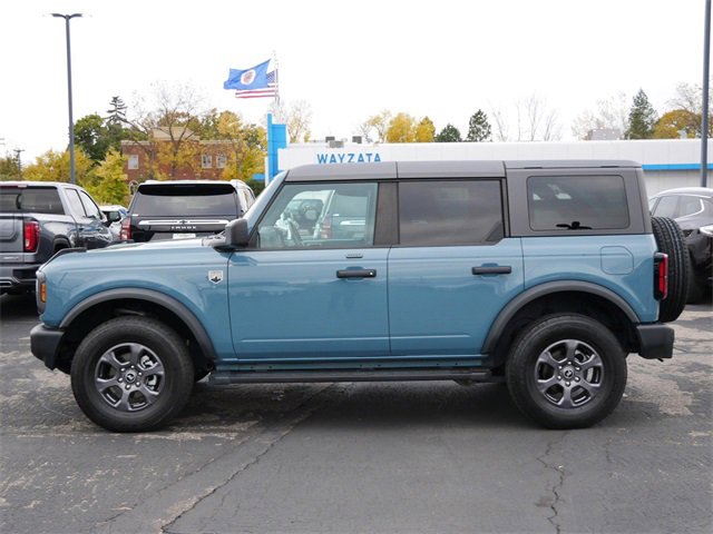 2023 Ford Bronco Base photo 3