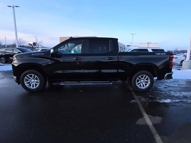 Used 2020 Chevrolet Silverado 1500 LT with VIN 3GCUYDED1LG206845 for sale in Wayzata, Minnesota