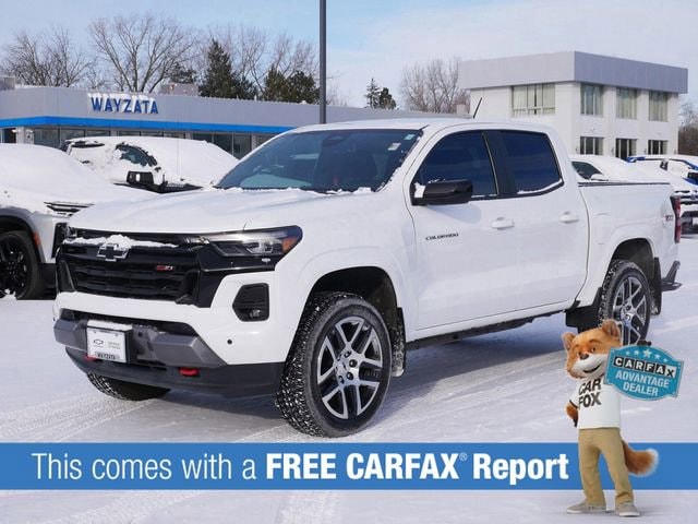 Used 2024 Chevrolet Colorado Z71 with VIN 1GCPTDEK5R1138759 for sale in Wayzata, Minnesota