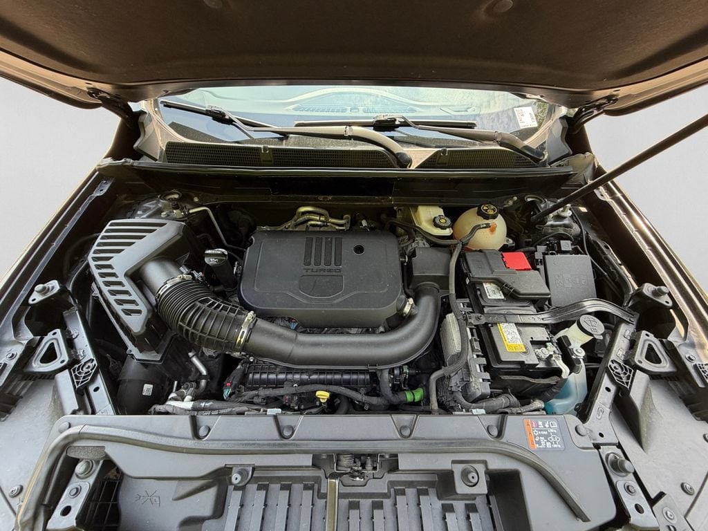 2023 GMC Acadia SLT - Photo 31