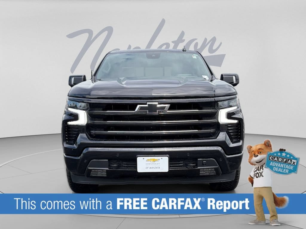 Used 2024 Chevrolet Silverado 1500 High Country with VIN 1GCUDJE88RZ334022 for sale in Wayzata, Minnesota