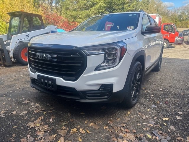 Used 2023 GMC Terrain SLE with VIN 3GKALTEG4PL146180 for sale in Wayzata, Minnesota