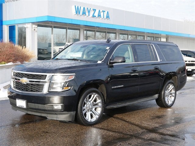 Used 2020 Chevrolet Suburban LT with VIN 1GNSKHKC0LR200828 for sale in Wayzata, Minnesota