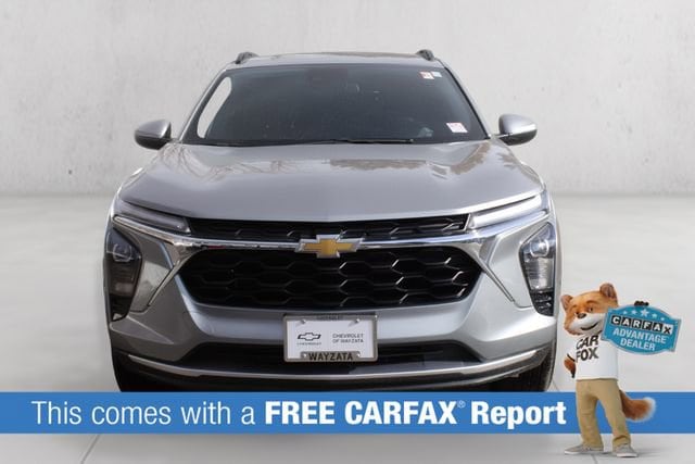 Used 2025 Chevrolet Trax LT with VIN KL77LHEP3SC238286 for sale in Wayzata, Minnesota