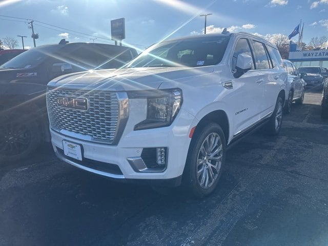 Used 2022 GMC Yukon Denali with VIN 1GKS2DKT8NR296751 for sale in Wayzata, Minnesota