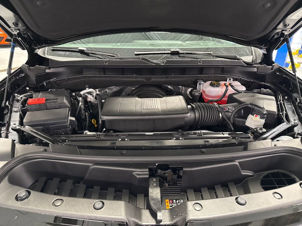 2026 Chevrolet Suburban LS - Photo 43