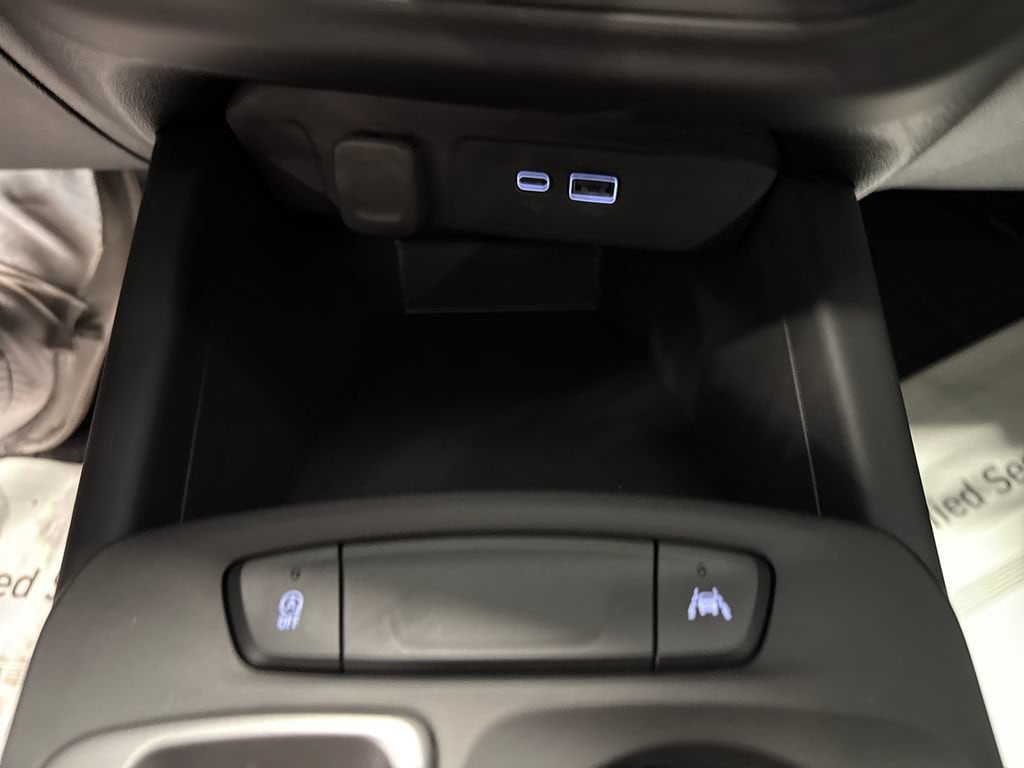 2026 Chevrolet Trax RS - Photo 21