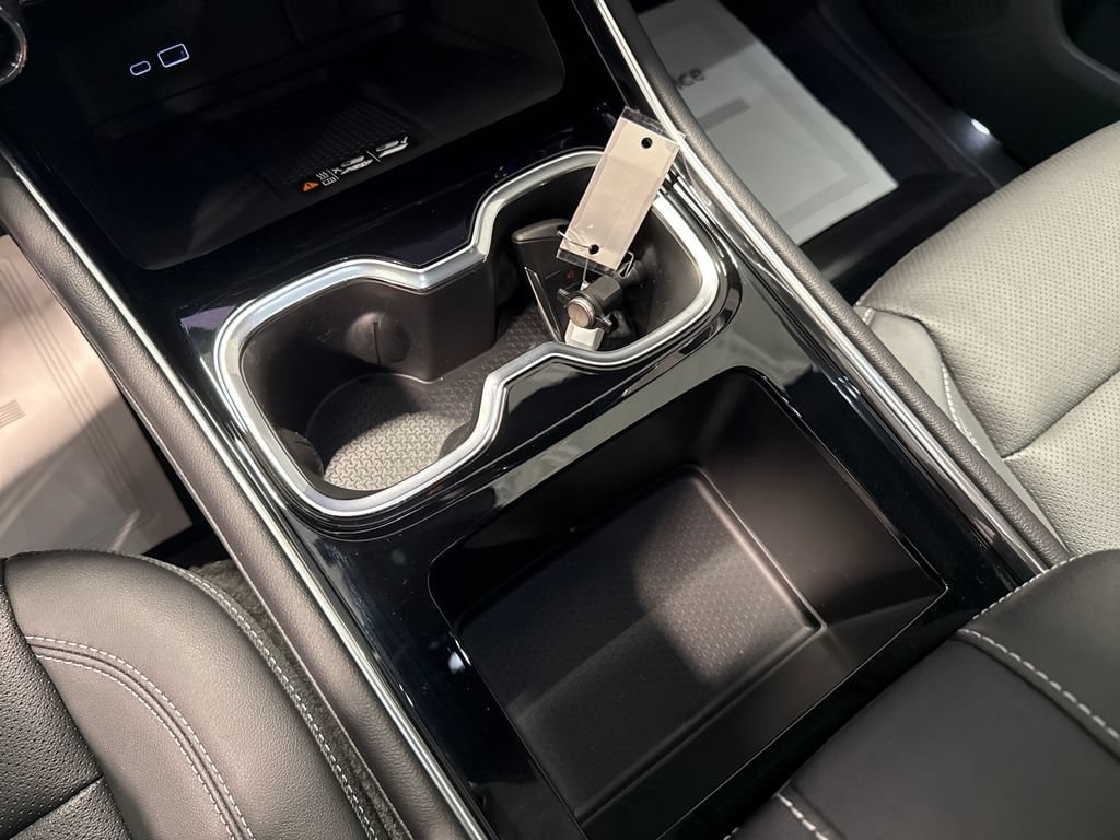 2026 Chevrolet Traverse LT - Photo 21