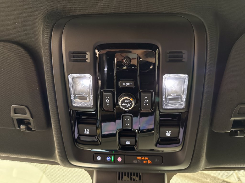 2026 Chevrolet Suburban High Country - Photo 18